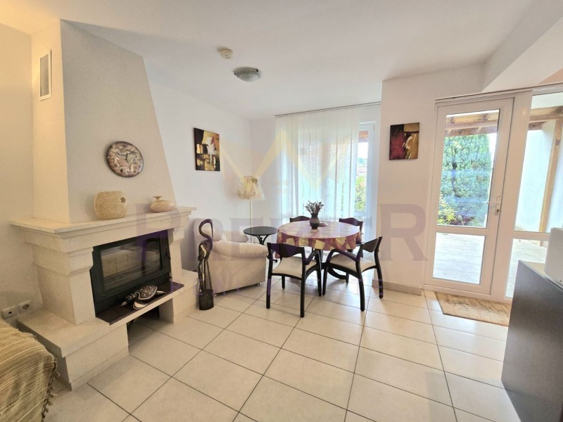 Till salu  Hus region Dobrich , Baltjik , 131 kvm | 66896570 - bild [2]
