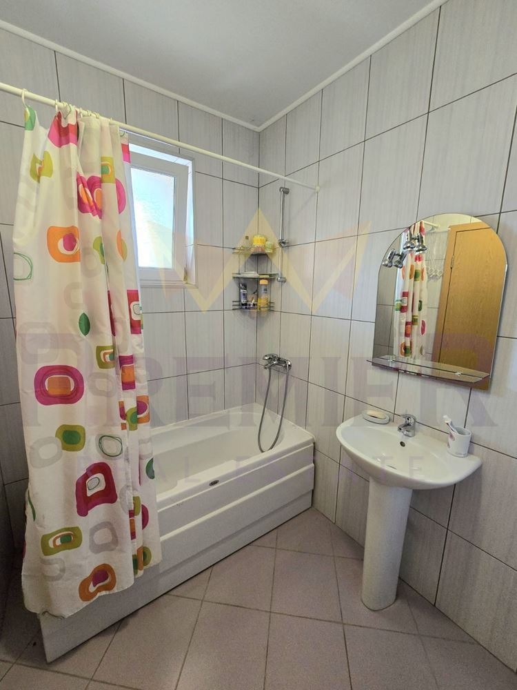 Till salu  Hus region Dobrich , Baltjik , 131 kvm | 66896570 - bild [13]