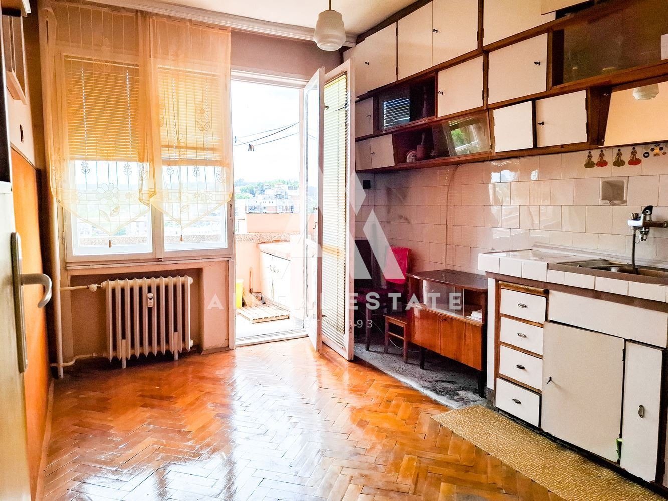 Продава 2-СТАЕН, гр. Плевен, Идеален център, снимка 2 - Апартаменти - 54680464