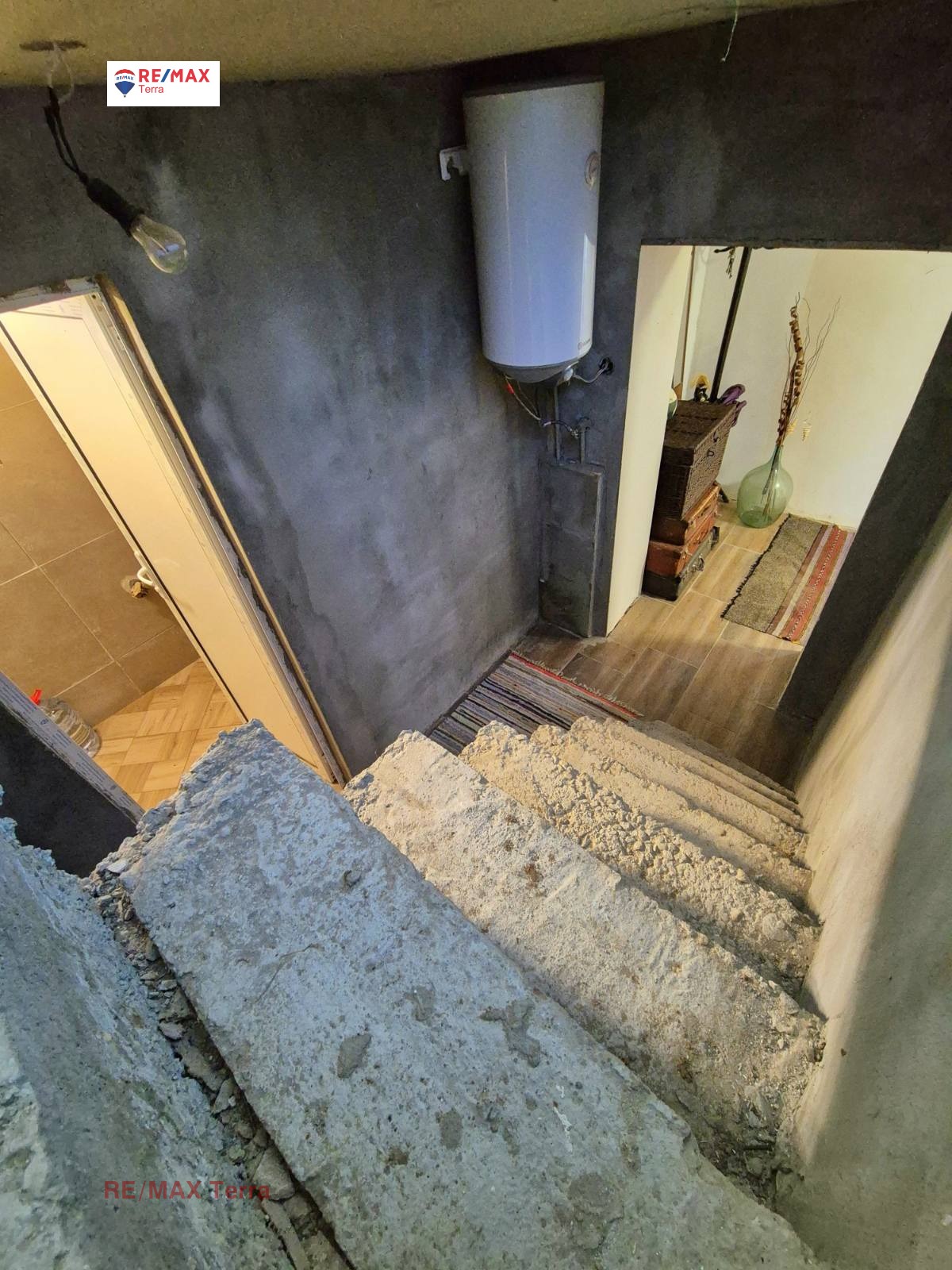Продава КЪЩА, с. Голец, област Ловеч, снимка 9 - Къщи - 55577372
