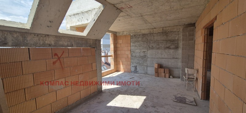 Продава  2-стаен град Варна , Център , 86 кв.м | 46371991 - изображение [2]