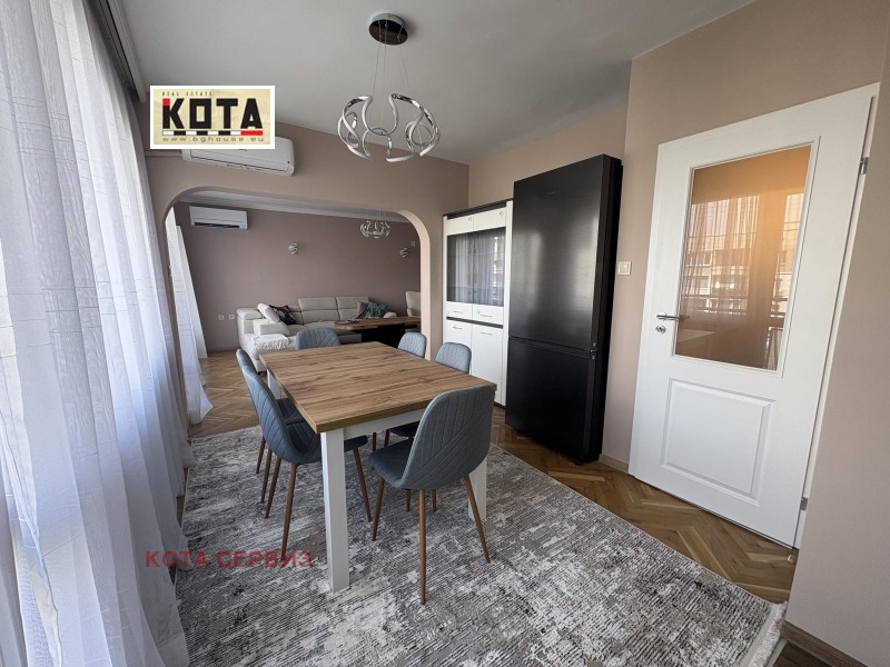 Продава  3-стаен град София , Център , 93 кв.м | 66559566 - изображение [2]