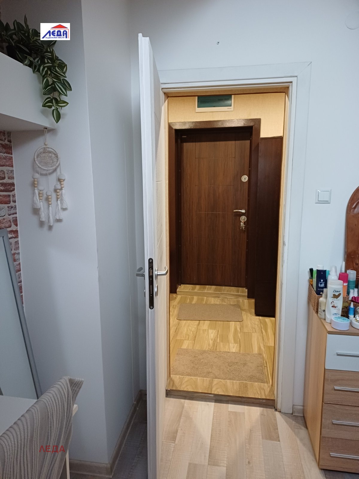 Продава 1-СТАЕН, гр. Плевен, Широк център, снимка 4 - Апартаменти - 54026221