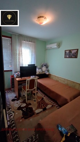 2 Schlafzimmer Kjutschuk Parisch, Plowdiw 7