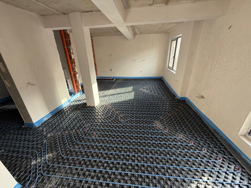 Продава  2-стаен град Перник , Център , 83 кв.м | 67631019 - изображение [8]