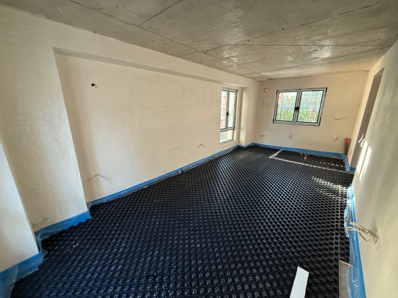 Продава  2-стаен град Перник , Център , 83 кв.м | 67631019 - изображение [10]