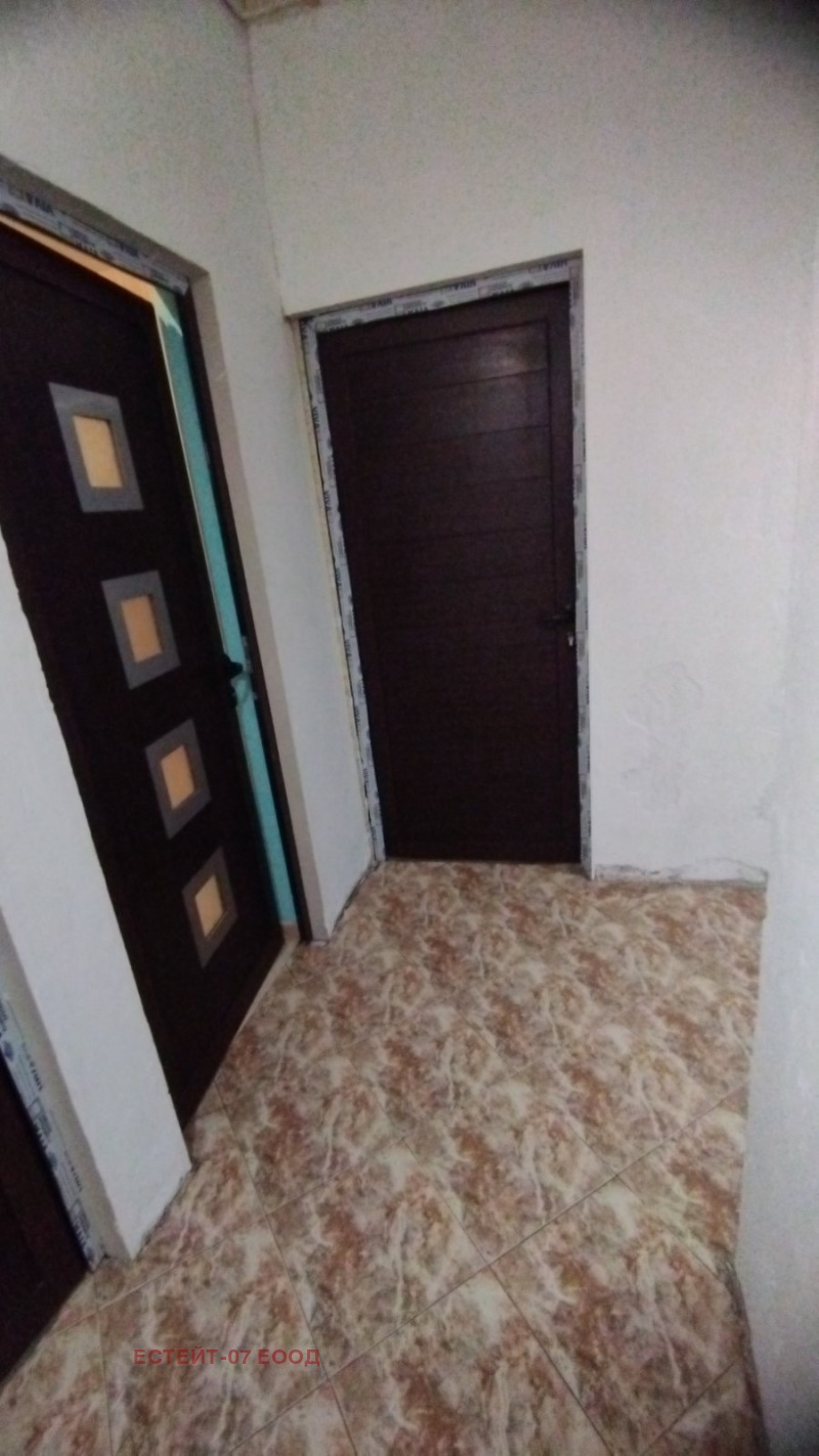 Продава  3-стаен град Пловдив , Южен , 92 кв.м | 81752646 - изображение [15]