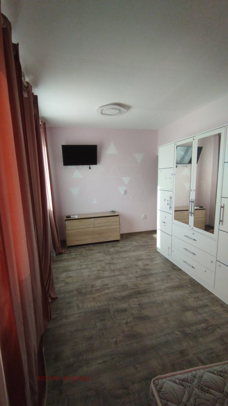 Продава  3-стаен град Пловдив , Южен , 92 кв.м | 81752646