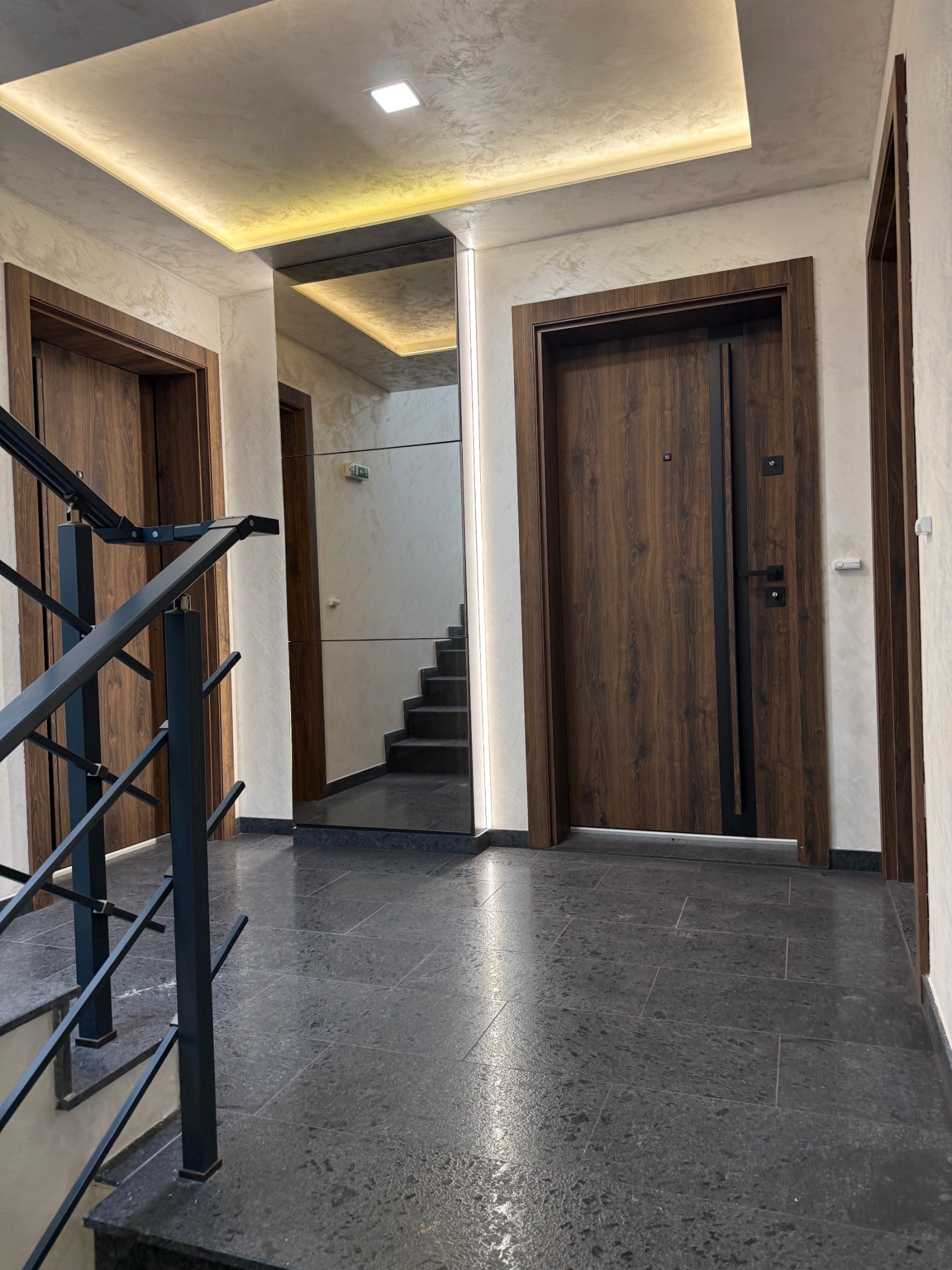 Продава 2-СТАЕН, гр. Перник, Център, снимка 4 - Апартаменти - 50593222