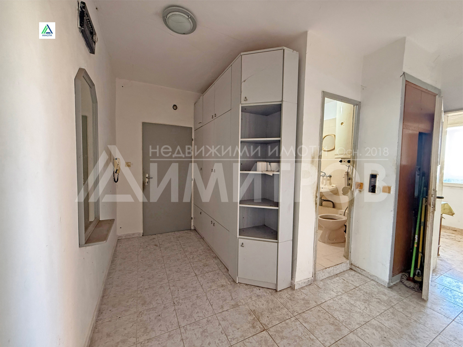 Продава 2-СТАЕН, гр. Нови пазар, област Шумен, снимка 2 - Апартаменти - 55944223