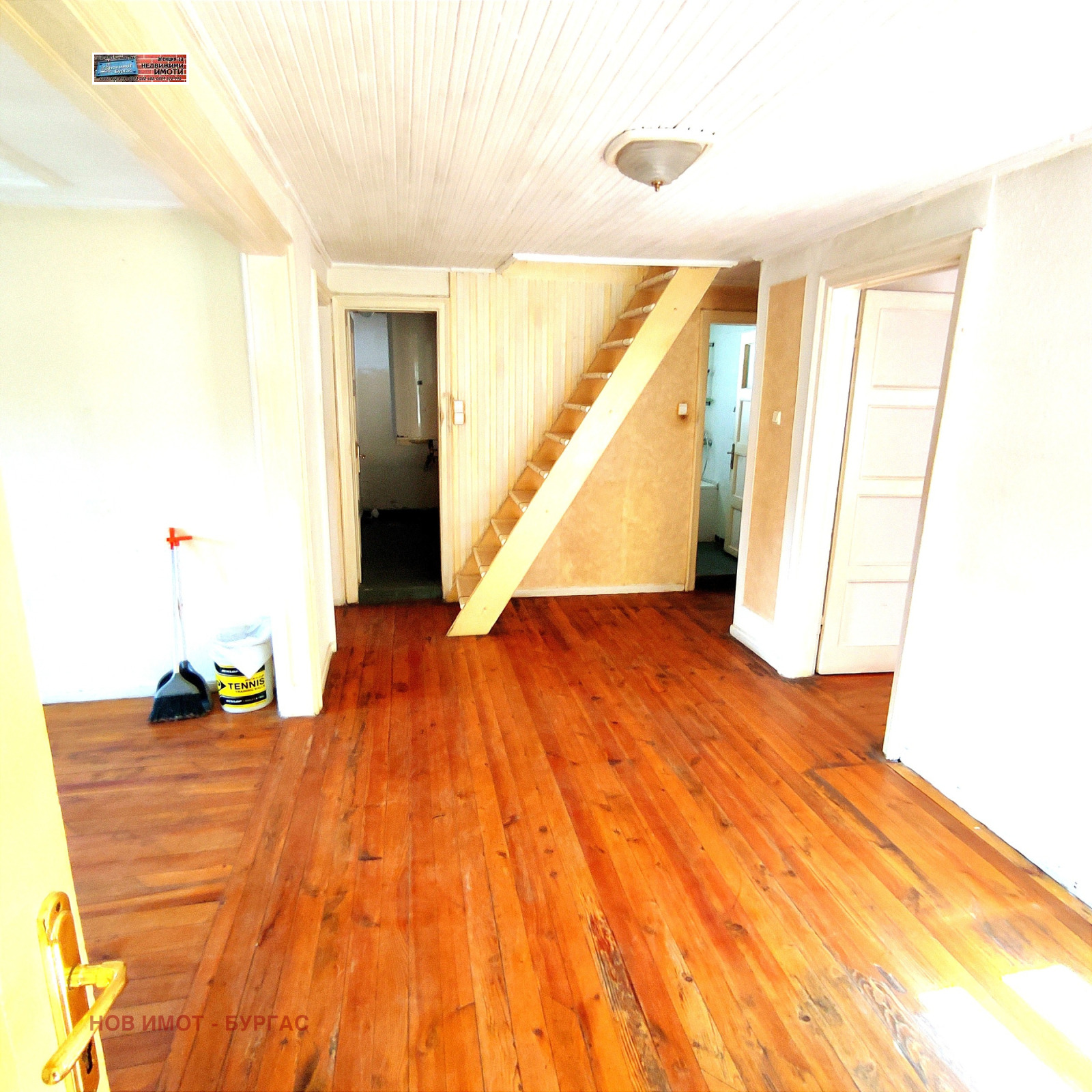 Продава МНОГОСТАЕН, гр. Бургас, Център, снимка 4 - Апартаменти - 53704752