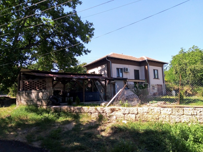 Продава КЪЩА в област Русе, с. Червена вода - 70 кв.м / 145 000 € » 283 595.35 лв., И-ВЕСИ