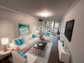 Στούντιο κ.κ. Σλαντσεβ βριαγ, περιοχή Μπουργκάς