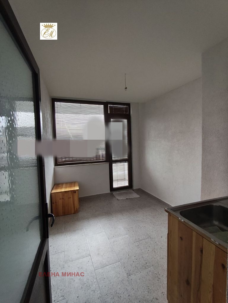 Продава 1-СТАЕН, гр. Шумен, Болницата, снимка 6 - Апартаменти - 54333453