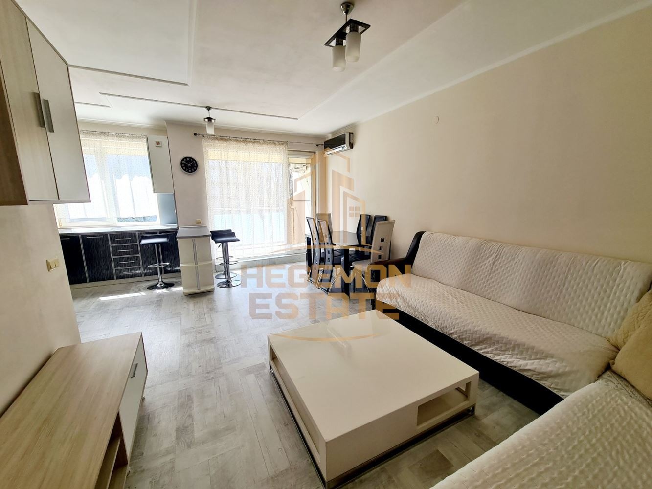 Продава 3-СТАЕН, гр. Варна, ХЕИ, снимка 2 - Апартаменти - 54202044