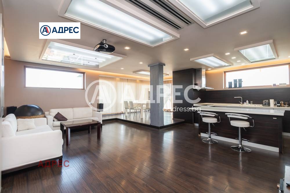 Продава МНОГОСТАЕН, гр. Варна, Зимно кино Тракия, снимка 13 - Апартаменти - 53909217