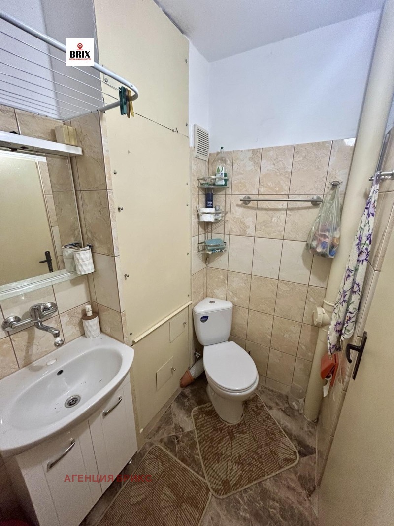 Zu verkaufen  1 Schlafzimmer Ruse , Wazraschdane , 60 qm | 78285578 - Bild [8]
