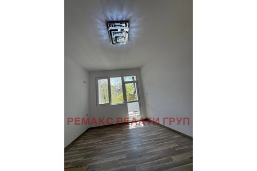Продава 3-СТАЕН, гр. Търговище, Център, снимка 6 - Апартаменти - 55580430