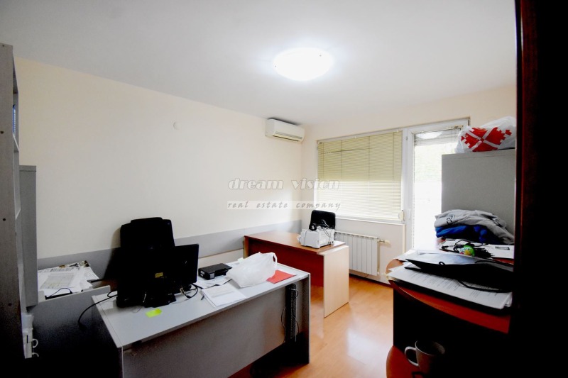 Te koop  Kantoor Sofia , Manastirski livadi , 250 m² | 33062922 - afbeelding [6]