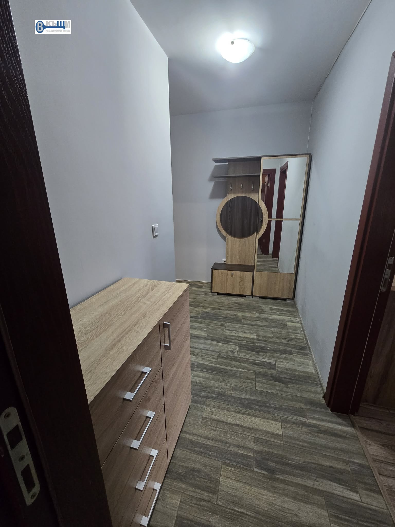 Продава 2-СТАЕН, гр. Велико Търново, Център, снимка 7 - Апартаменти - 54121381