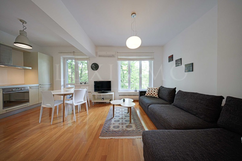 Eladó  2 hálószobás Sofia , Centar , 84 négyzetméter | 61421484