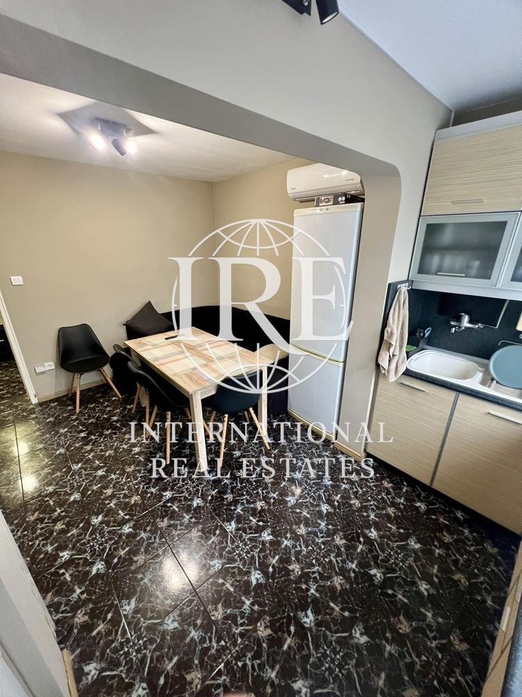 Продава 4-СТАЕН, гр. Варна, Младост 1, снимка 2 - Апартаменти - 54679787