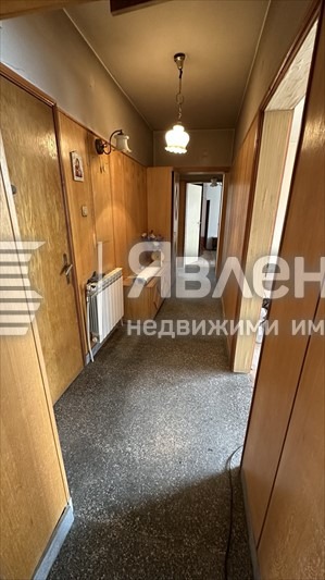 Продава ЕТАЖ ОТ КЪЩА, гр. Ботевград, област София област, снимка 5 - Етаж от къща - 54359367