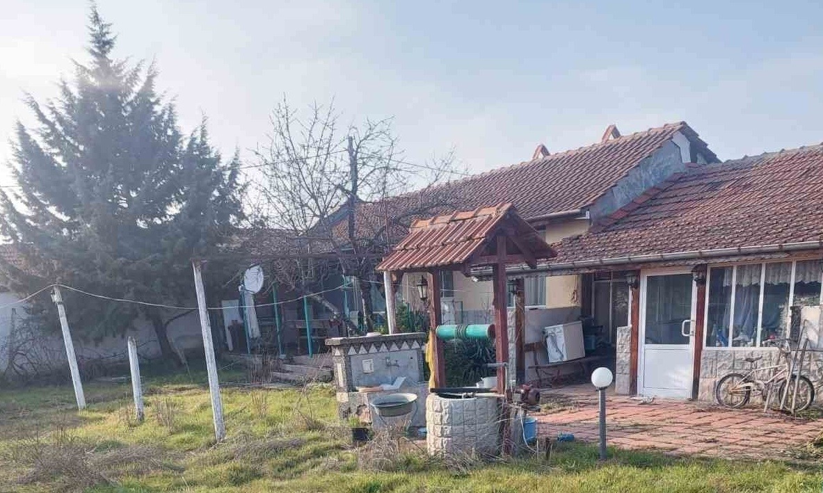 Продава КЪЩА, с. Ръжево Конаре, област Пловдив