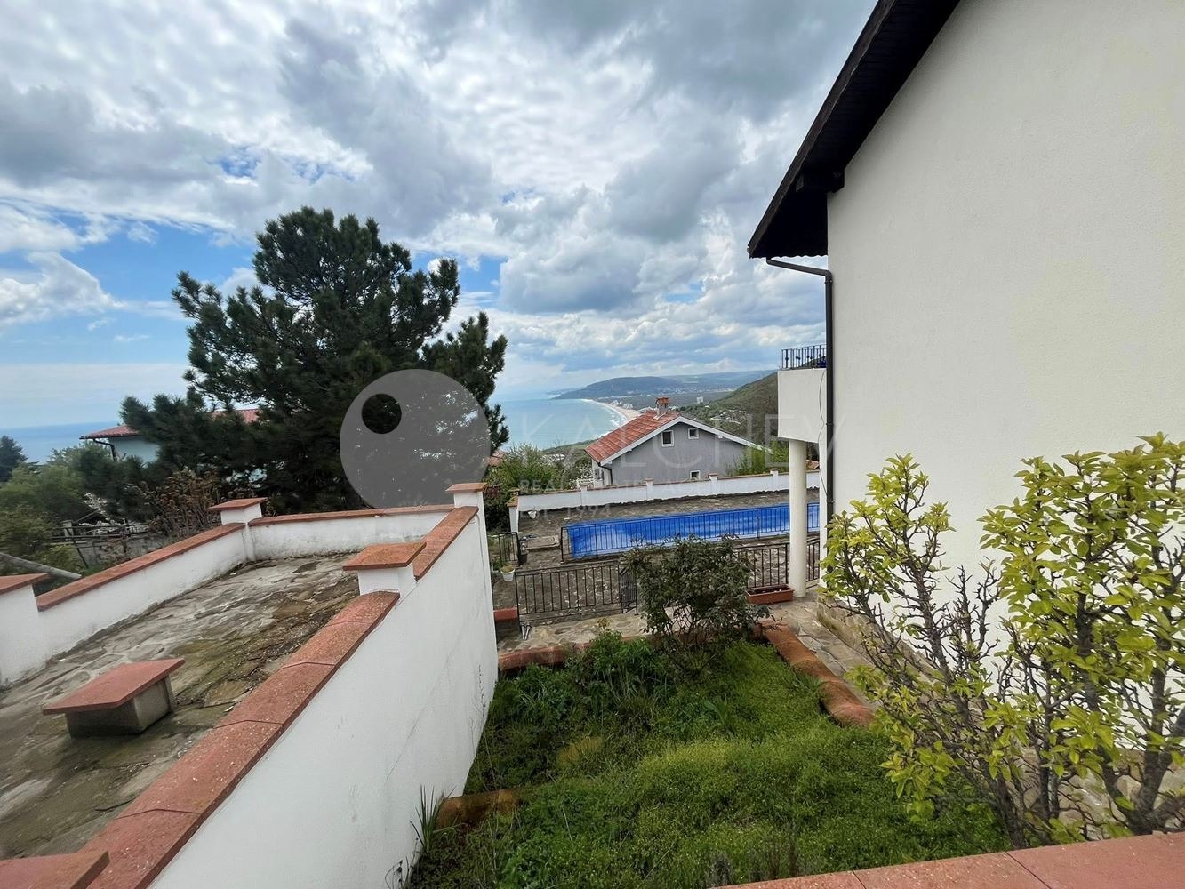 Продава КЪЩА, гр. Балчик, област Добрич, снимка 2 - Къщи - 54450941