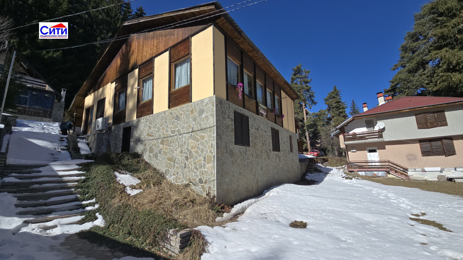 Продава ХОТЕЛ, с. Равногор, област Пазарджик, снимка 2 - Хотели - 53868545