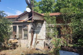 Продава къща област Пловдив с. Малък чардак - [1] 