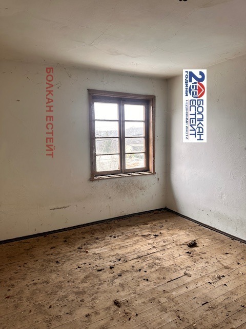 Продава КЪЩА, с. Гостилица, област Габрово, снимка 5 - Къщи - 8178861