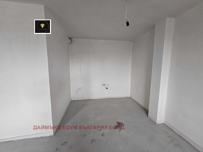 En venta  1 dormitorio Plovdiv , Ostromila , 76 metros cuadrados | 49335789 - imagen [2]