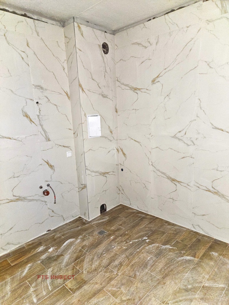 En venta  2 dormitorios Sofia , Poduyane , 97 metros cuadrados | 66904517