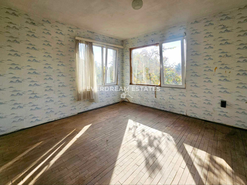 Till salu  Hus Golv Sofia , Novi Iskar , 70 kvm | 62595496 - bild [3]