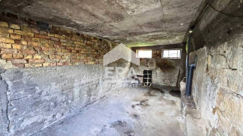 Продава ЕТАЖ ОТ КЪЩА, гр. Омуртаг, област Търговище, снимка 13 - Етаж от къща - 54340150