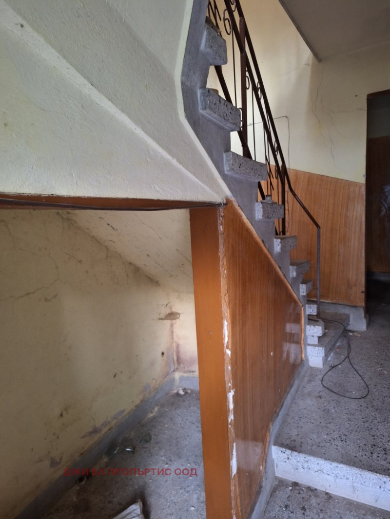 Продава КЪЩА, с. Владо Тричков, област София област, снимка 13 - Къщи - 52453702