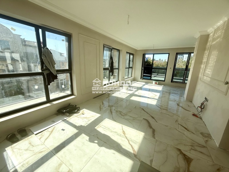 In vendita  3+ camere da letto Plovdiv , Karshiiaka , 206 mq | 39089333 - Immagine [2]