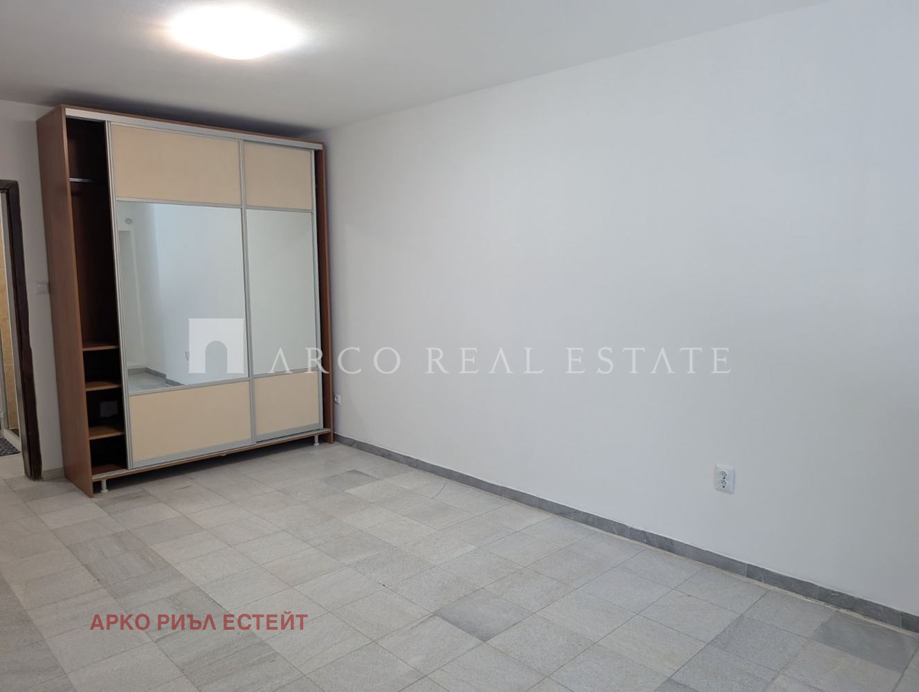 Продава 2-СТАЕН, гр. София, Лагера, снимка 2 - Апартаменти - 52156659