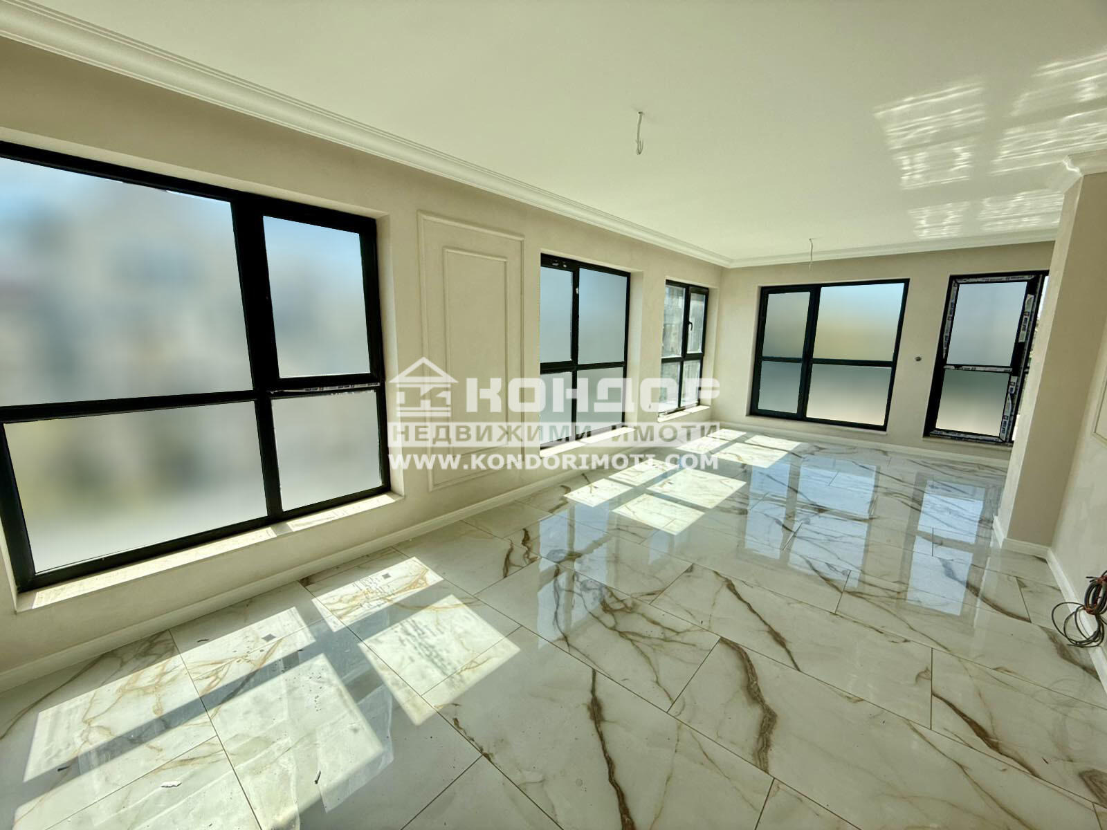 Продава МНОГОСТАЕН, гр. Пловдив, Кършияка, снимка 3 - Апартаменти - 43478159