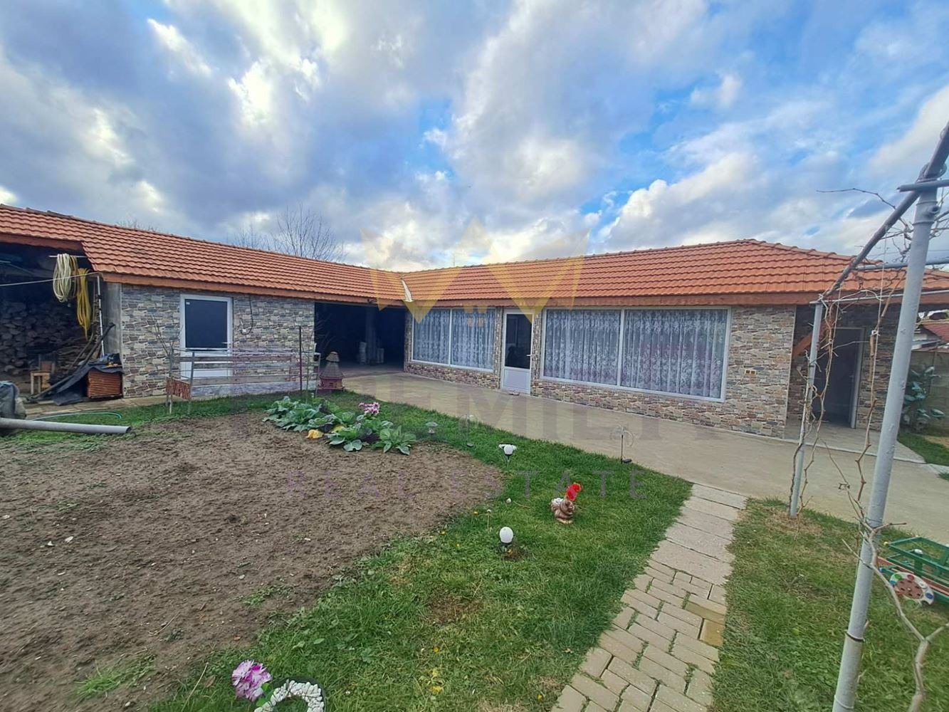 Продава КЪЩА, с. Гроздьово, област Варна, снимка 15 - Къщи - 53809805