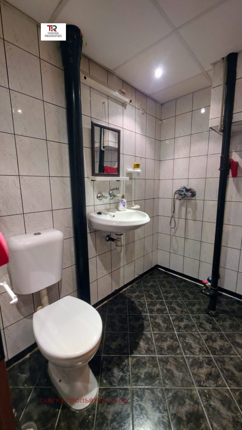 Na sprzedaż  1 sypialnia Pernik , Iztok , 55 mkw | 37260464 - obraz [14]
