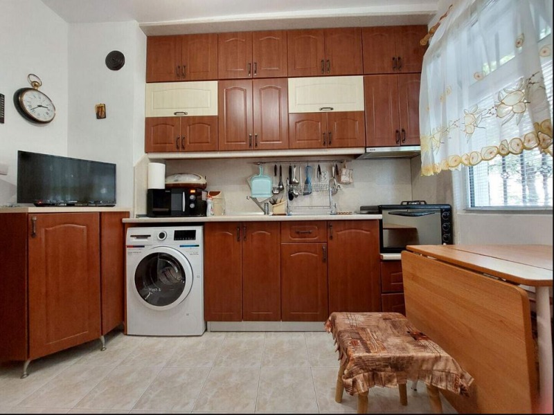 Продается  1 спальня Кърджали , Веселчане , 68 кв.м | 13597736