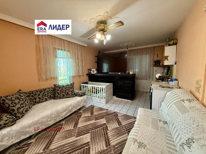 Продава 3-СТАЕН, гр. Русе, Родина 3, снимка 3 - Апартаменти - 52622067