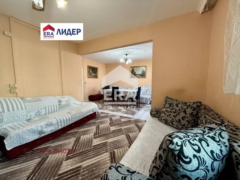 Продава 3-СТАЕН, гр. Русе, Родина 3, снимка 13 - Апартаменти - 52622067