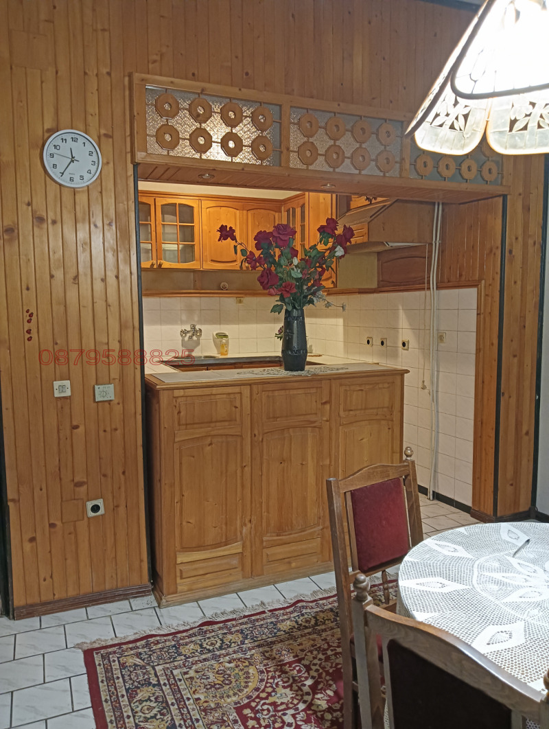 Продава ЕТАЖ ОТ КЪЩА, гр. Горна Оряховица, област Велико Търново, снимка 10 - Етаж от къща - 52779688