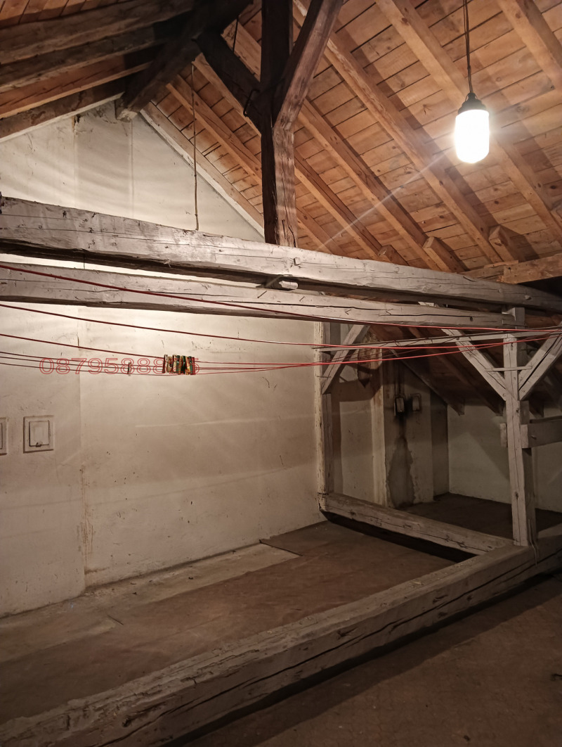 Продава ЕТАЖ ОТ КЪЩА, гр. Горна Оряховица, област Велико Търново, снимка 6 - Етаж от къща - 52779688