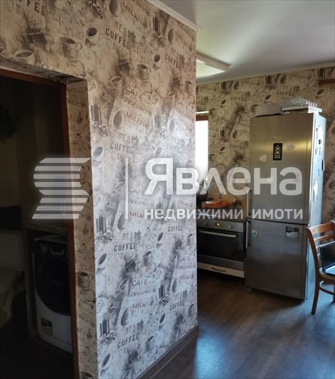 Продава ЕТАЖ ОТ КЪЩА, гр. Варна, Център, снимка 4 - Етаж от къща - 55094385