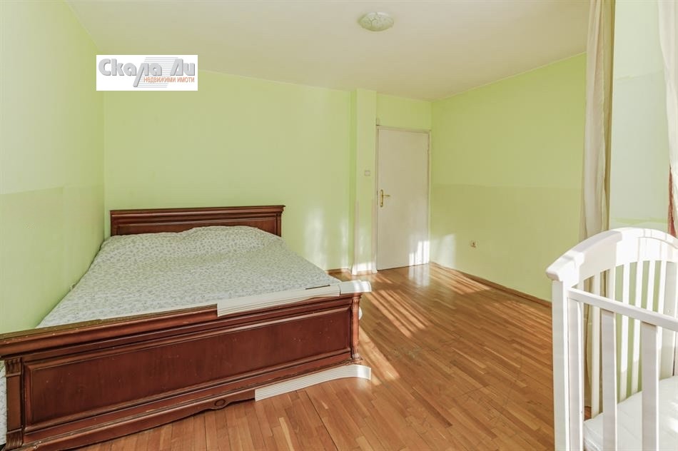 Продава 3-СТАЕН, гр. София, Център, снимка 2 - Апартаменти - 54201527