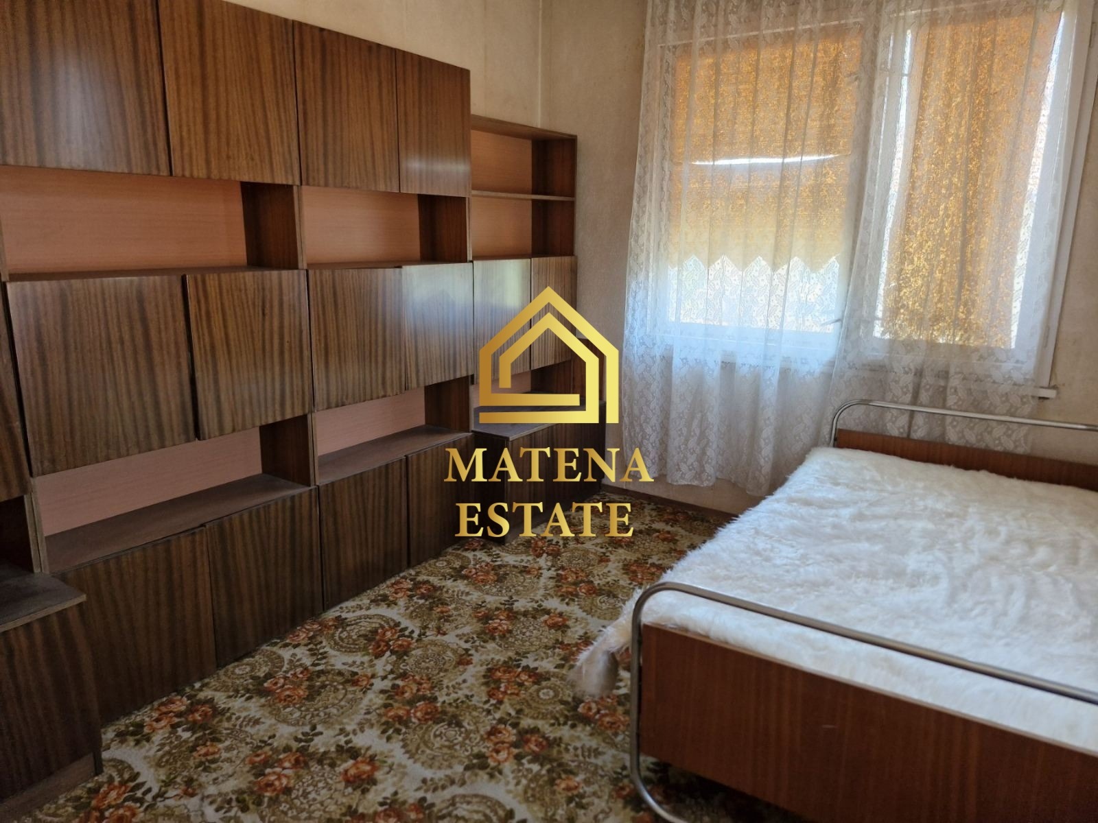 Продава КЪЩА, гр. София, с. Волуяк, снимка 2 - Къщи - 54708108